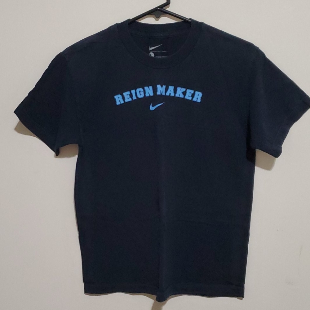 Black NIKE "Reign Maker" T-Shirt